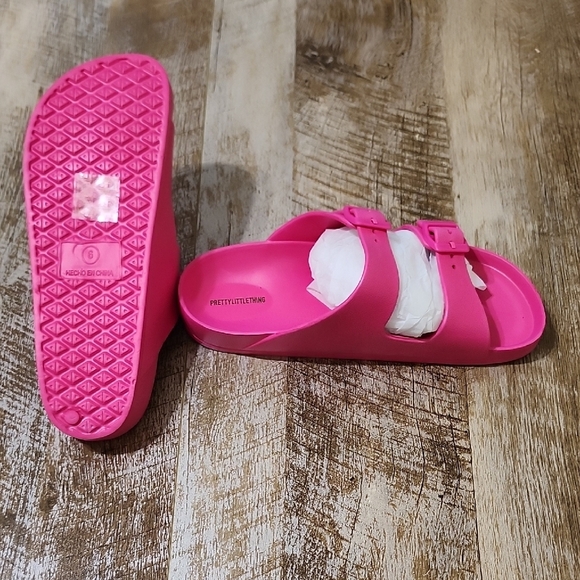 PrettyLittleThing Pink Slip-On Sandals - Picture 8 of 10